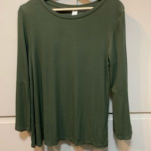 Bell sleeves knit top